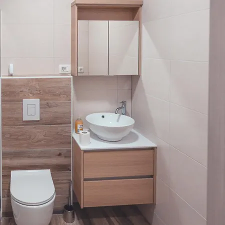 Maribella Apartament *